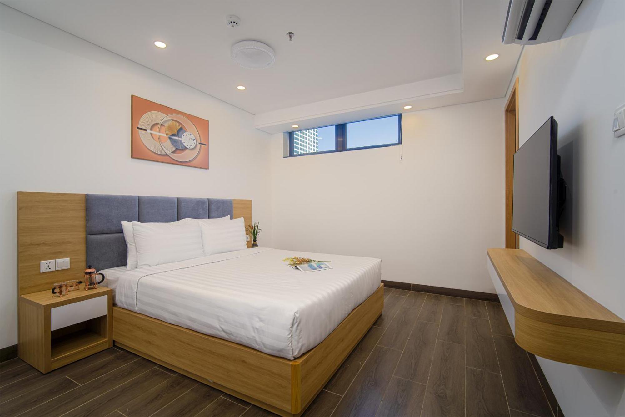 Hsuites Riverside Hotel And Apartment Da Nang Room photo