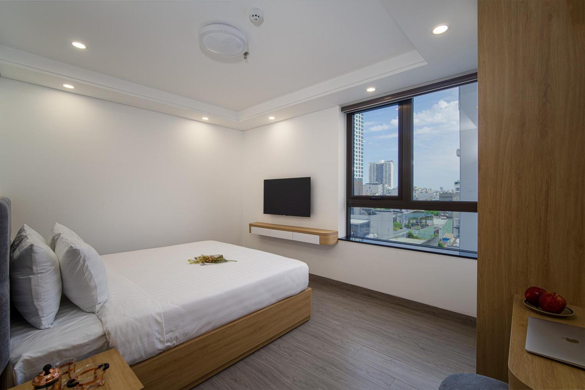 Hsuites Riverside Hotel And Apartment Da Nang Room photo