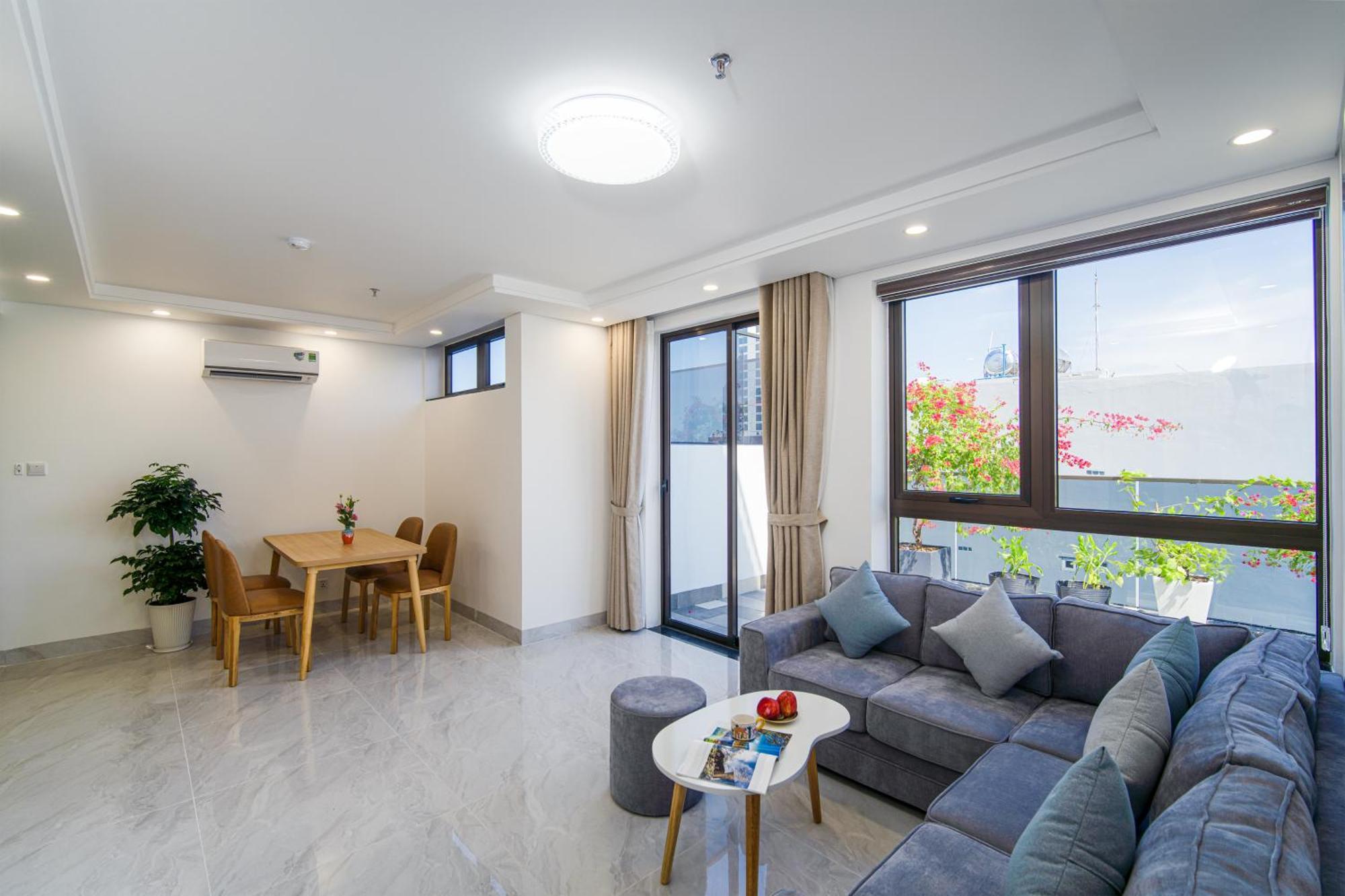 Hsuites Riverside Hotel And Apartment Da Nang Room photo