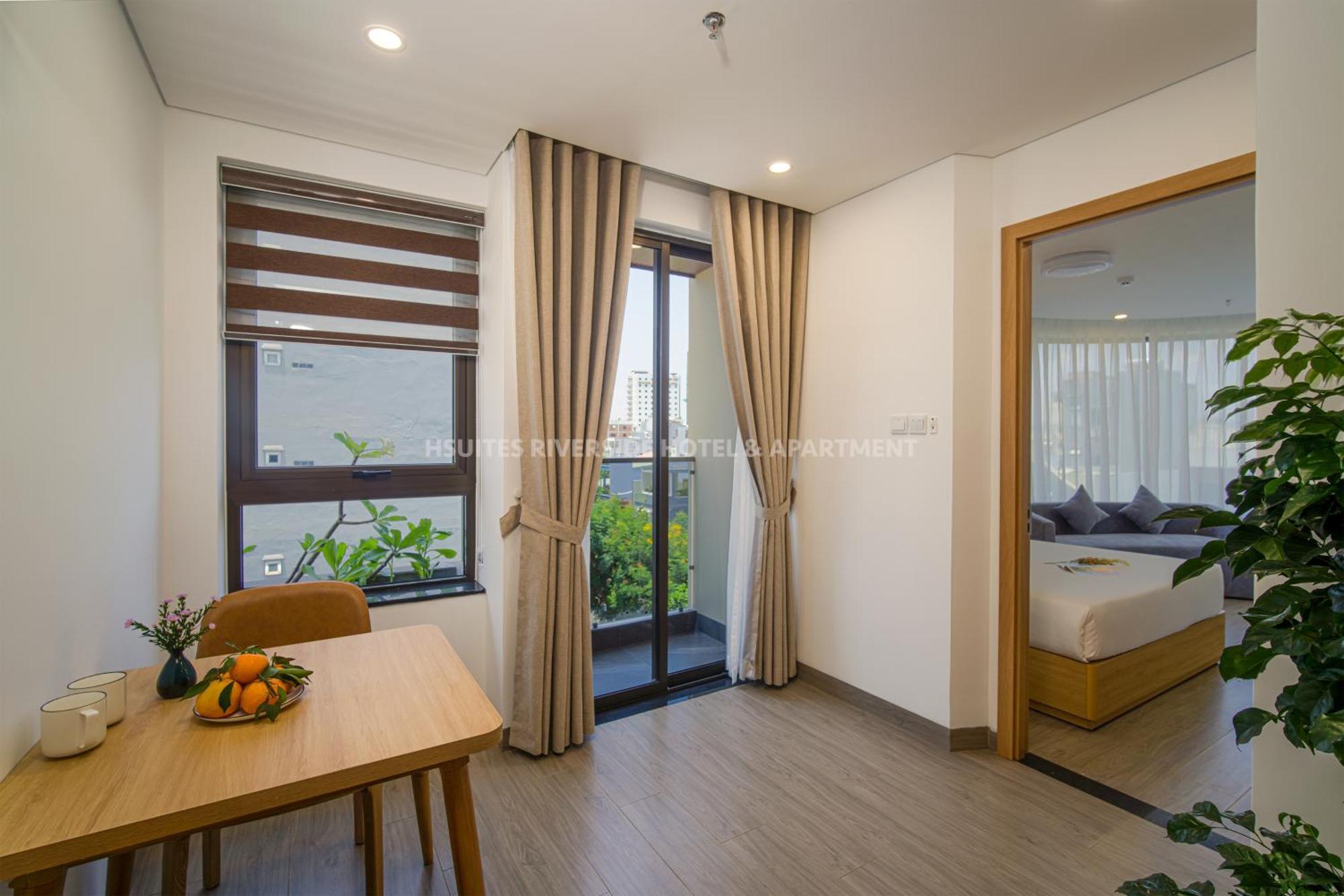 Hsuites Riverside Hotel And Apartment Da Nang Room photo